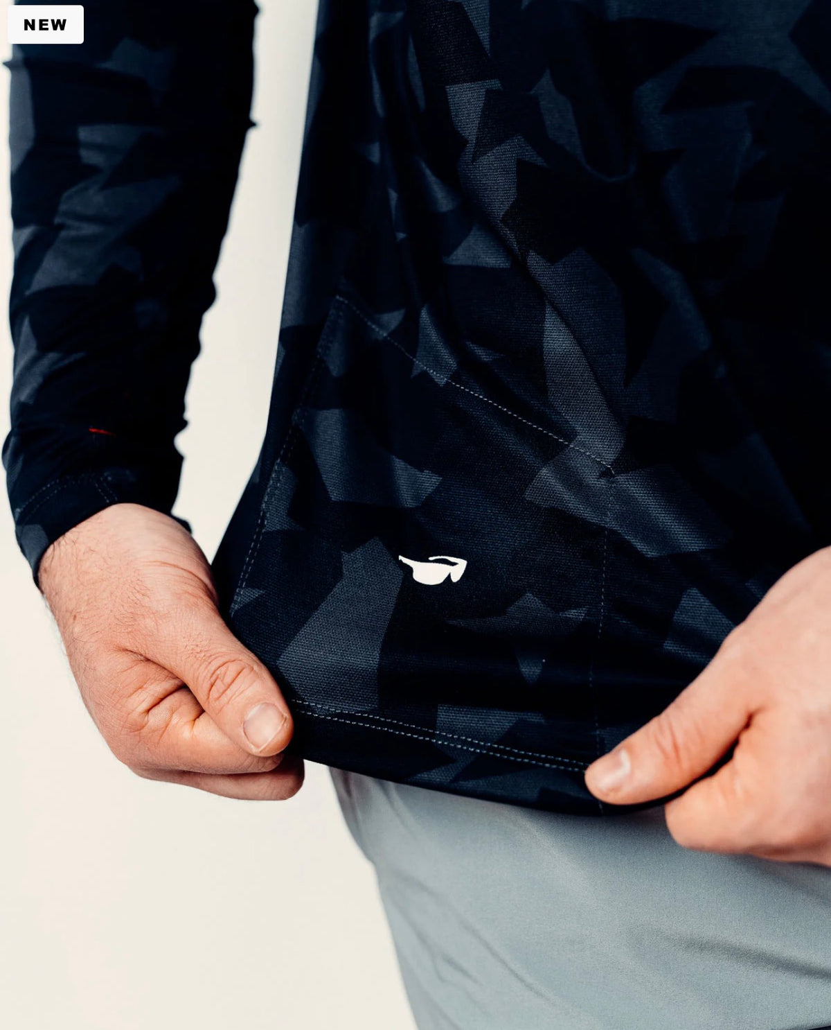Billfish TUNA SILHOUETTE HOODED LONG SLEEVE